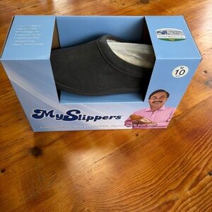 New Slip-On MySlippers Gray  10M  11.5 Memory Foam Leather Upper Indoor Outdoor
